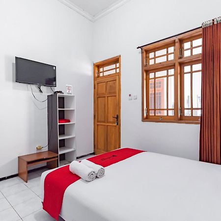 Reddoorz At Ciliwung Guest House Syariah Malang Eksteriør billede