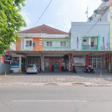 Reddoorz At Ciliwung Guest House Syariah Malang Eksteriør billede